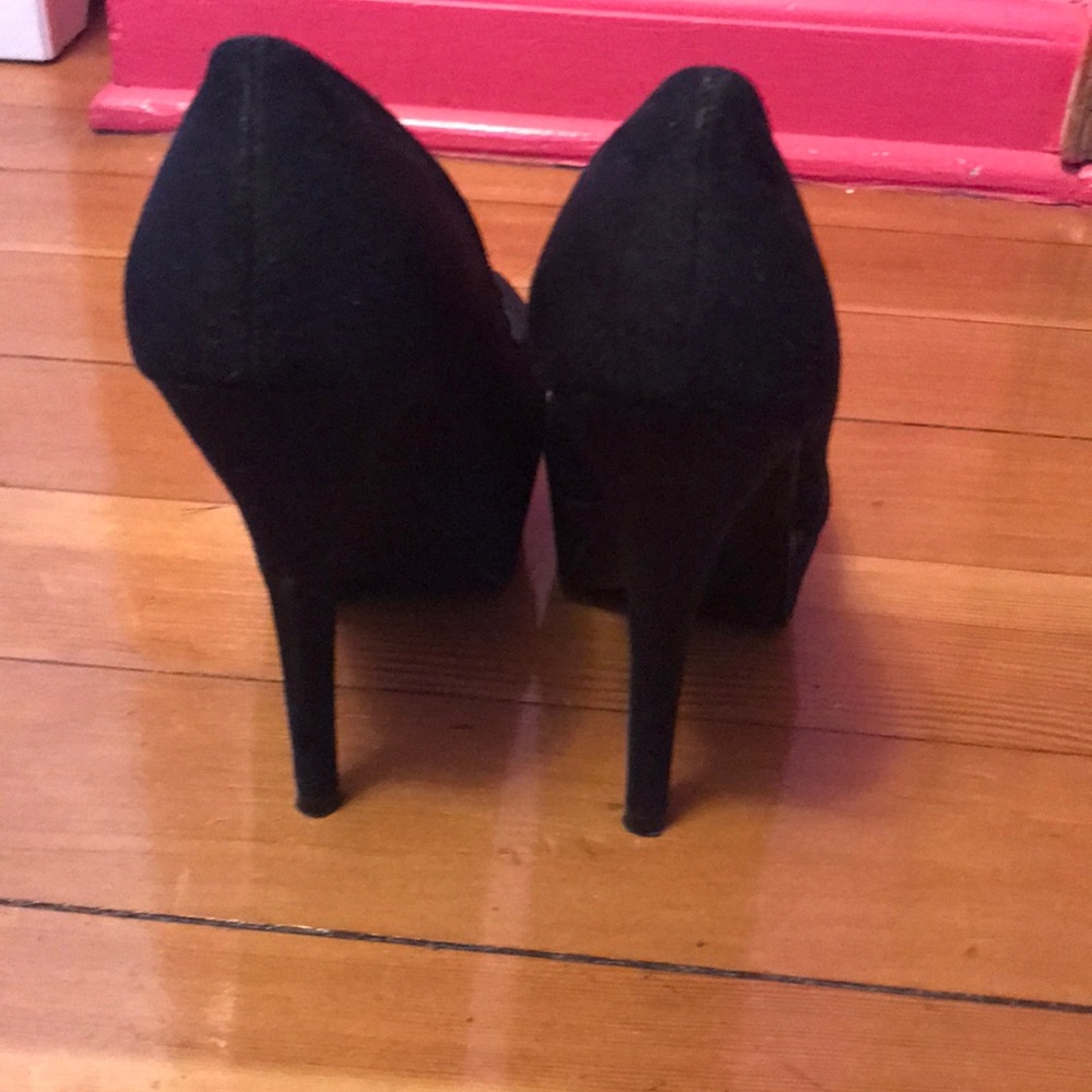 Heels - Picture 3 of 8